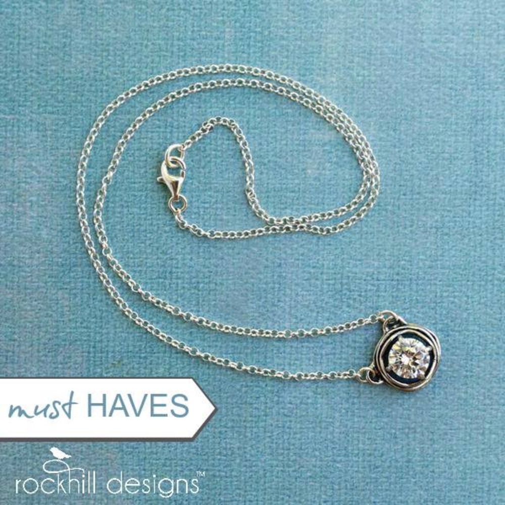 Brilliant necklace, display only